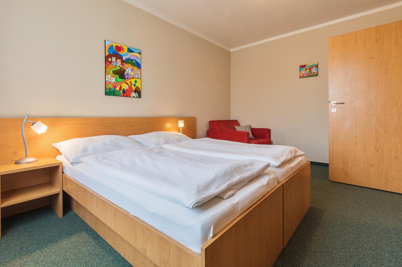 Penzion & Vinny Bar Regio Kyjov  Bagian luar foto